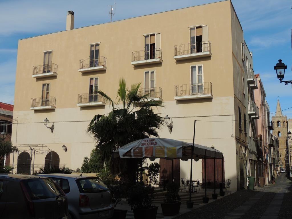 Mary Centro Storico Alghero Exterior photo